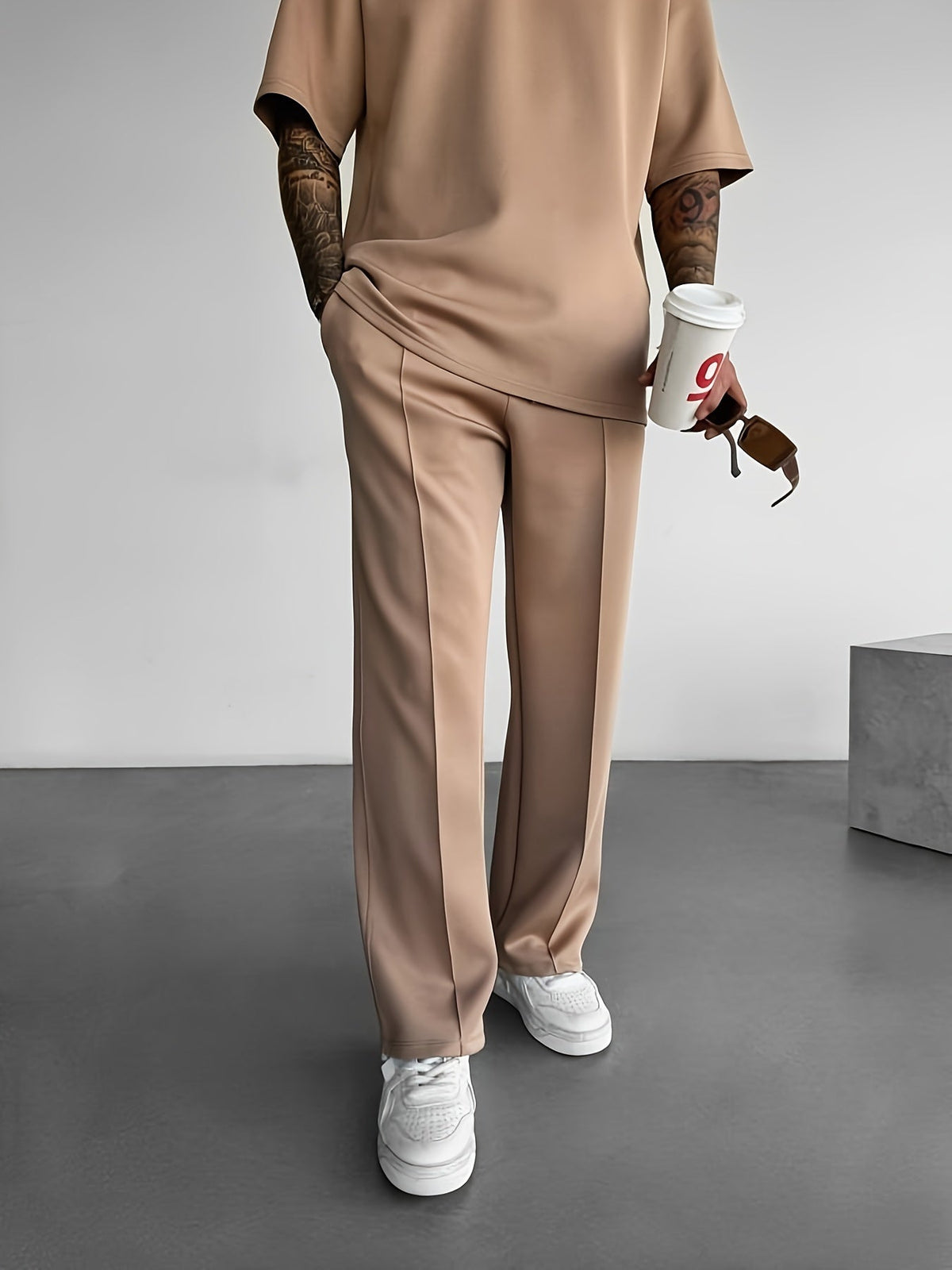 Ellison Pleated Trouser