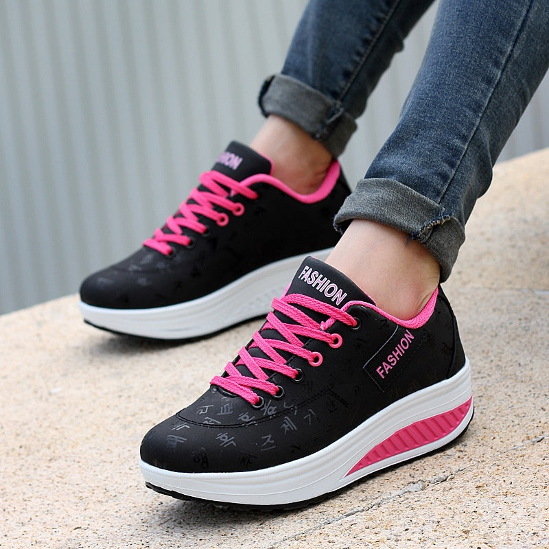 Frauen Casual Mode Atmungsaktiv Dicke Sohle Turnschuhe