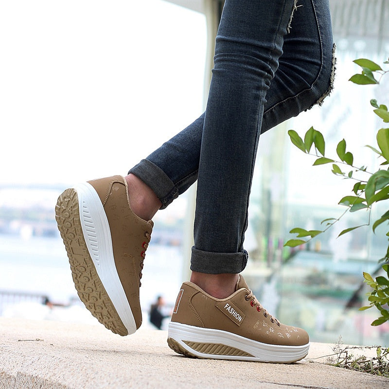 Frauen Casual Mode Atmungsaktiv Dicke Sohle Turnschuhe