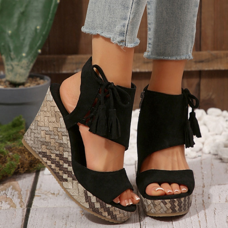 Damen-Sandalen mit offener Zehenpartie und Plateau-Keilabsatz und Quaste